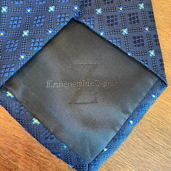 Vintage Zegna 100% Silk Navy Blue Geometric Dot Pattern Neck Tie - Picture 3 of 8